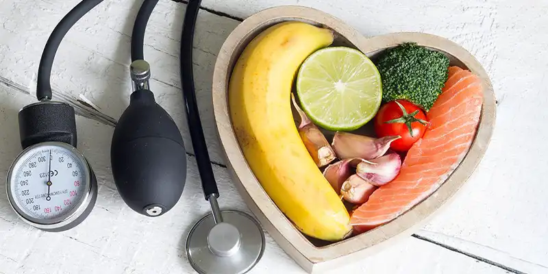 بررسی راه های درمان فشارخون به کمک غذا